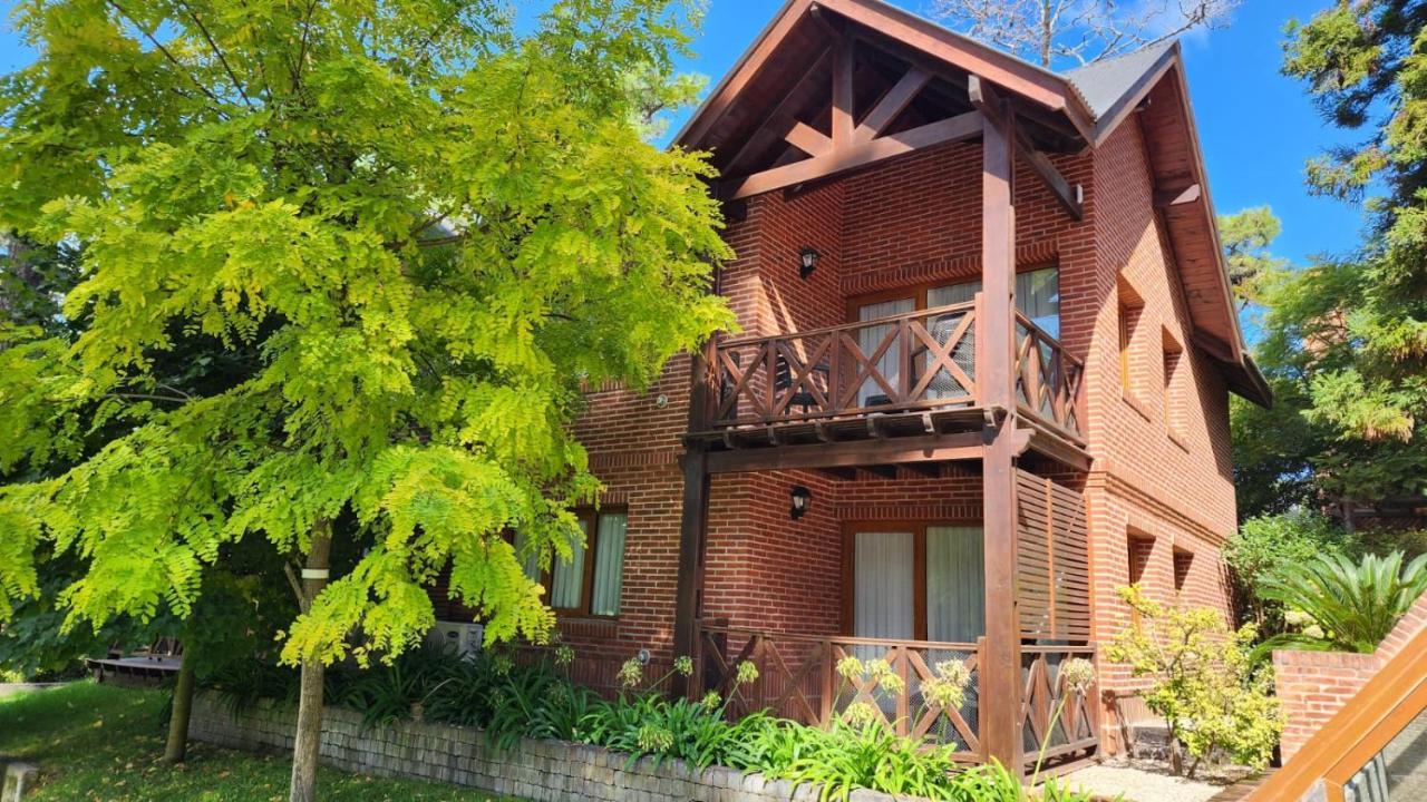 까릴로 Refugio Del Bosque 빌라 외부 사진
